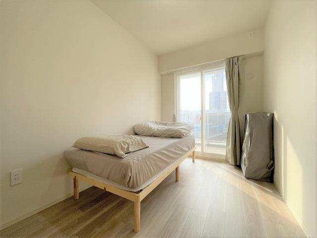 リビング以外の居室  写真撮影日：2025-10-31