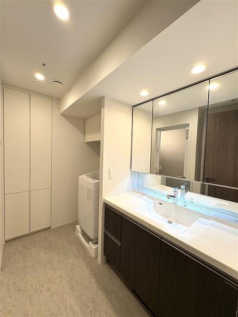 洗面台・洗面所  写真撮影日：2025-11-17