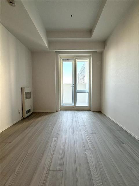 リビング以外の居室  写真撮影日：2025-11-16