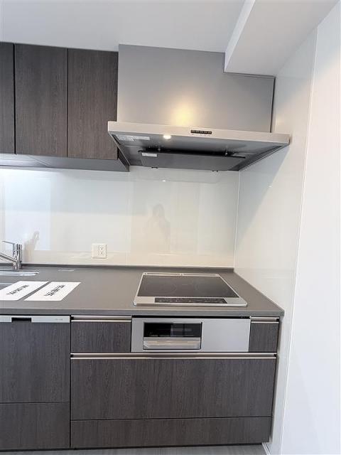 発電・温水設備 IHクッキングヒーター  写真撮影日：2025-11-16