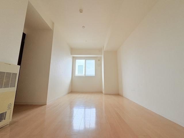 リビング以外の居室  写真撮影日：2025-12-02