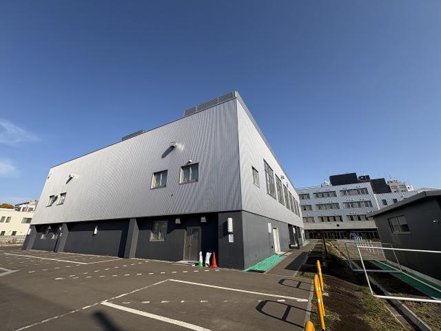 札幌市立中央小学校 700m 写真撮影日：2025-11-16