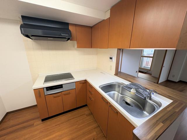 キッチン  写真撮影日：2025-12-08