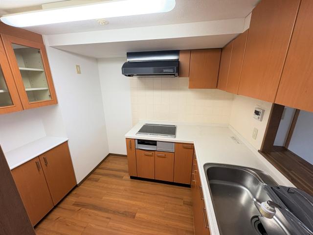 キッチン  写真撮影日：2025-12-08