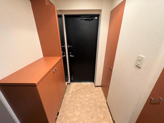 玄関  写真撮影日：2025-12-08