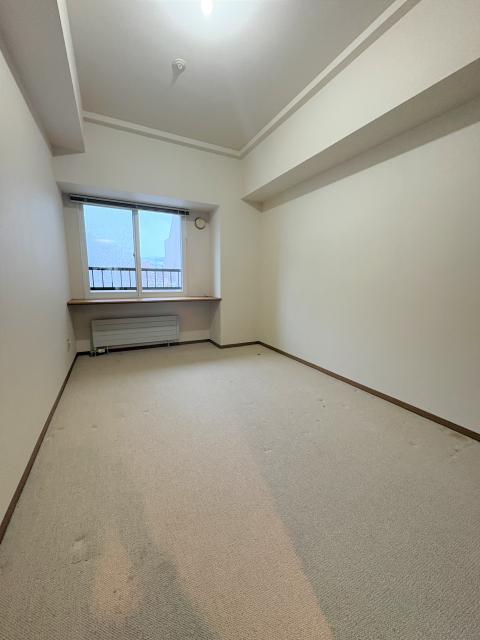 リビング以外の居室  写真撮影日：2025-12-08