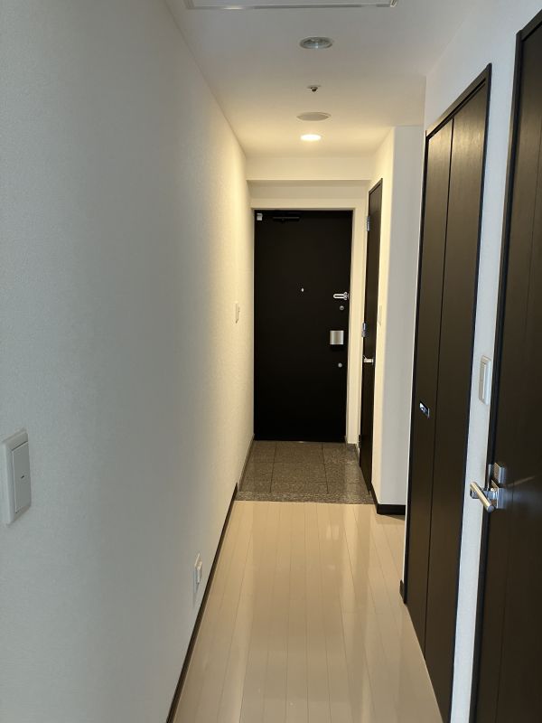 玄関 写真撮影日：10/12/25, 12:00 AM