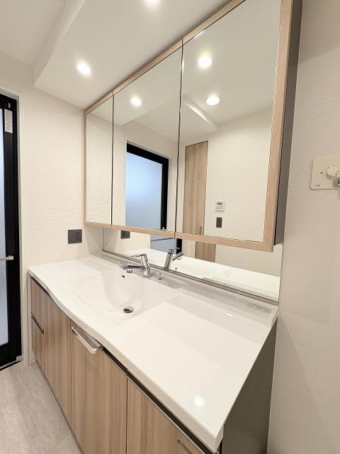 その他設備 洗面化粧台  写真撮影日：2026-02-12