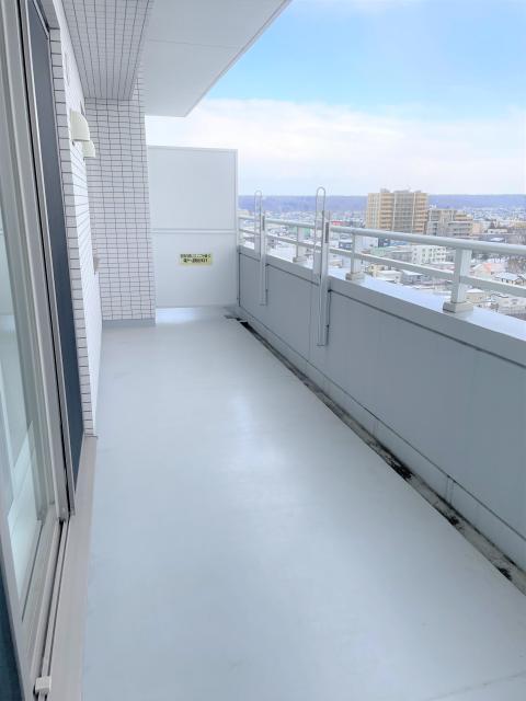バルコニー  写真撮影日：2025-12-22