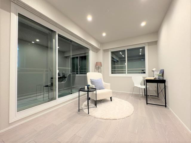 リビング以外の居室  写真撮影日：2025-11-01