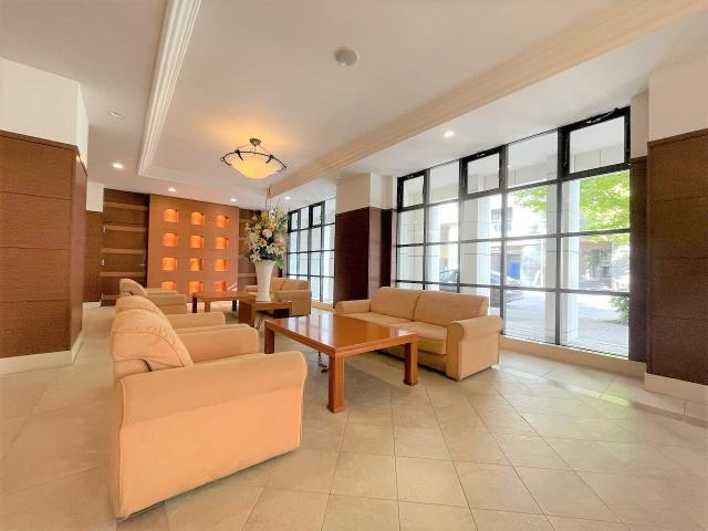 ロビー  写真撮影日：2025-11-01