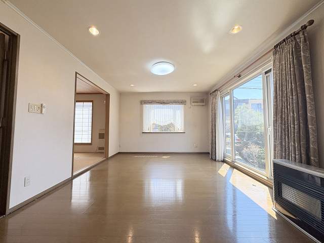 リビング  写真撮影日：2026-04-30
