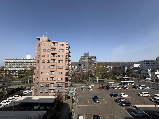 住戸からの眺望写真  写真撮影日：2026-04-27