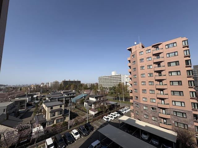 住戸からの眺望写真  写真撮影日：2026-04-27