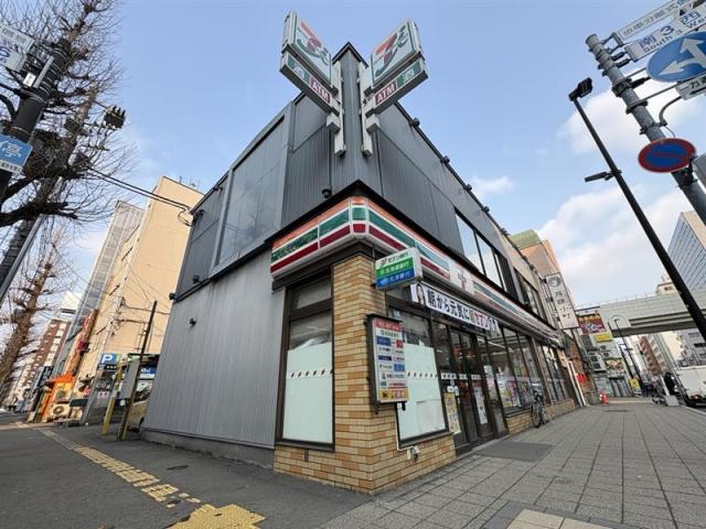 セブンイレブン札幌南3条西6丁目店 40m 写真撮影日：2026-03-18
