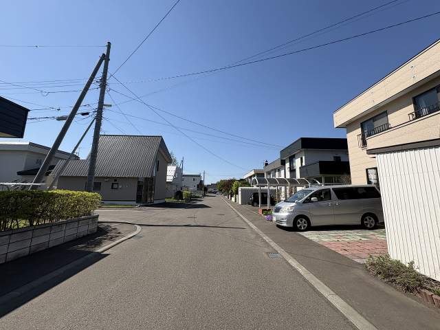 前面道路含む現地写真  写真撮影日：2026-05-12