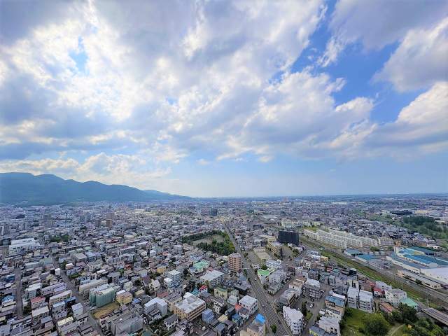 住戸からの眺望写真  写真撮影日：2026-06-14