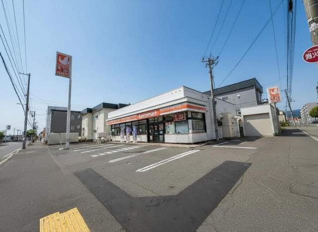 セイコーマート西野3条店 80m 写真撮影日：2026-07-13
