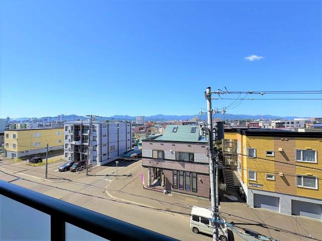 住戸からの眺望写真  写真撮影日：2026-08-21