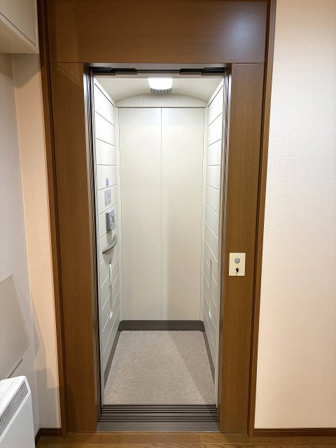 その他設備 エレベーター  写真撮影日：2026-09-15
