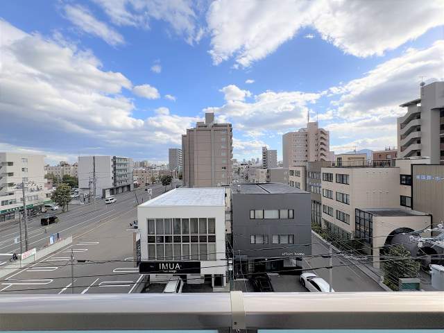 住戸からの眺望写真  写真撮影日：2026-10-02