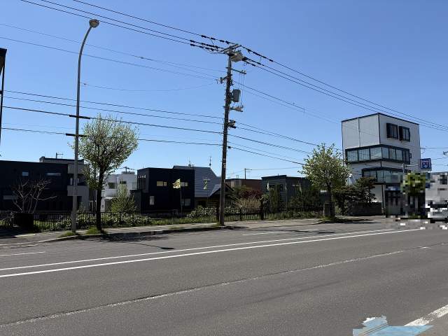 前面道路含む現地写真  写真撮影日：2026-09-17