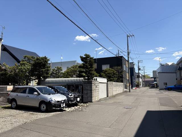 前面道路含む現地写真  写真撮影日：2026-09-17