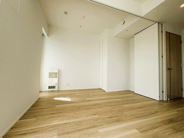 リビング以外の居室  写真撮影日：2026-10-07