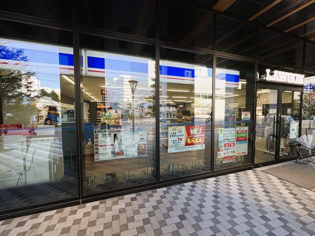 LAWSON T-PLUS札幌店 46m 写真撮影日：2026-10-07