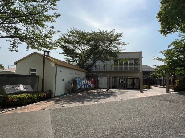 神戸市立月が丘小学校 190m 写真撮影日：2023-05-19 