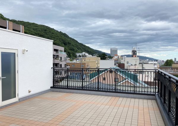 住戸からの眺望写真  写真撮影日：2023-03-01