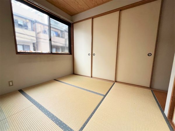リビング以外の居室  写真撮影日：2024-11-01