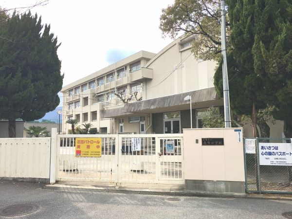 宝塚市立売布小学校　 600m 写真撮影日：2024-08-10 