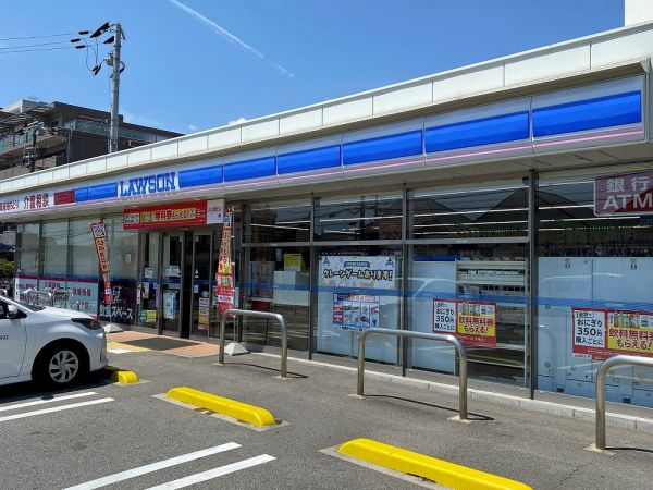 ローソン 宝塚米谷二丁目店 300m 写真撮影日：2024-08-10 