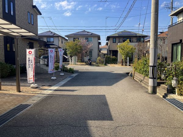 前面道路含む現地写真  写真撮影日：2025-04-06