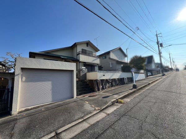前面道路含む現地写真  写真撮影日：2025-02-09