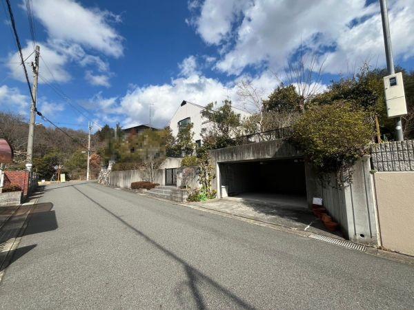 前面道路含む現地写真  写真撮影日：2025-04-10