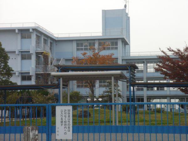 三木市立緑が丘中学校 500m 写真撮影日：2025-02-13