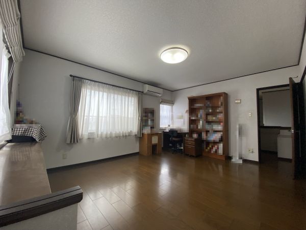 リビング以外の居室  写真撮影日：2025-04-06