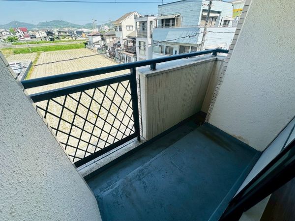 バルコニー  写真撮影日：2025-05-01