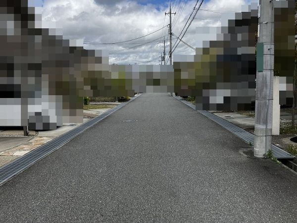 前面道路含む現地写真  写真撮影日：2025-05-08