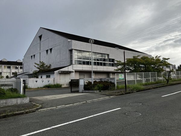市立ゆりのき台中学校 1750m 写真撮影日：2025-04-27 