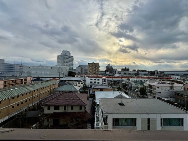 バルコニー  写真撮影日：2025-04-12