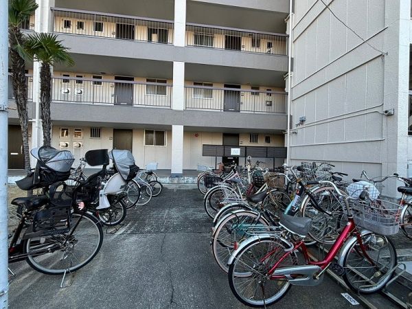 その他設備 駐輪場  写真撮影日：2025-04-12