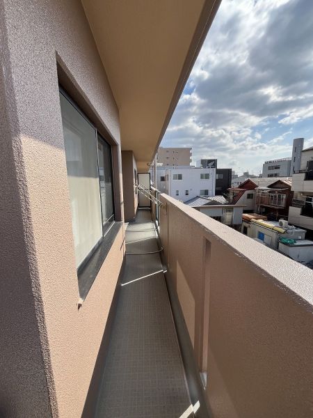 バルコニー  写真撮影日：2025-02-22