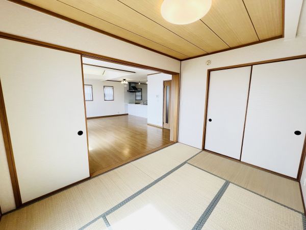 リビング以外の居室  写真撮影日：2025-03-31