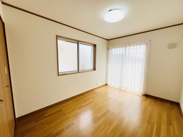 リビング以外の居室  写真撮影日：2025-03-31