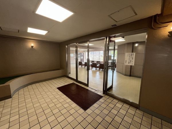 エントランス  写真撮影日：2025-04-12