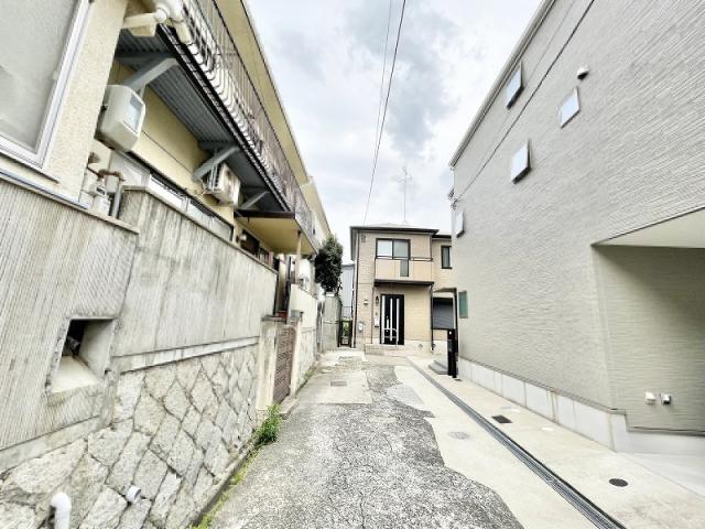 前面道路含む現地写真  写真撮影日：2025-06-01