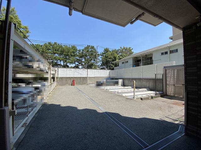 駐車場(共用設備)  写真撮影日：2025-07-31